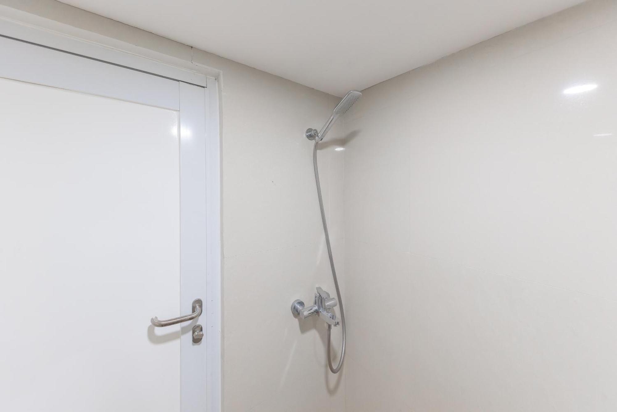 Reddoorz Hostel At Kiara Cozy Kircon Бандунг Экстерьер фото